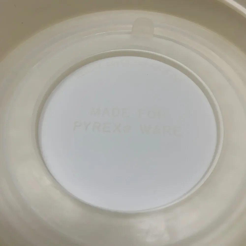 Vintage Pyrex Store N See Stackable Glass Canister Bone Colored Twist Off Lid